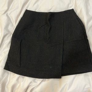 Wool outside skirt with pockets!